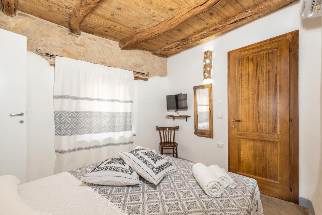 Bed And Terrace Caterina Hotel Baunei Exterior photo