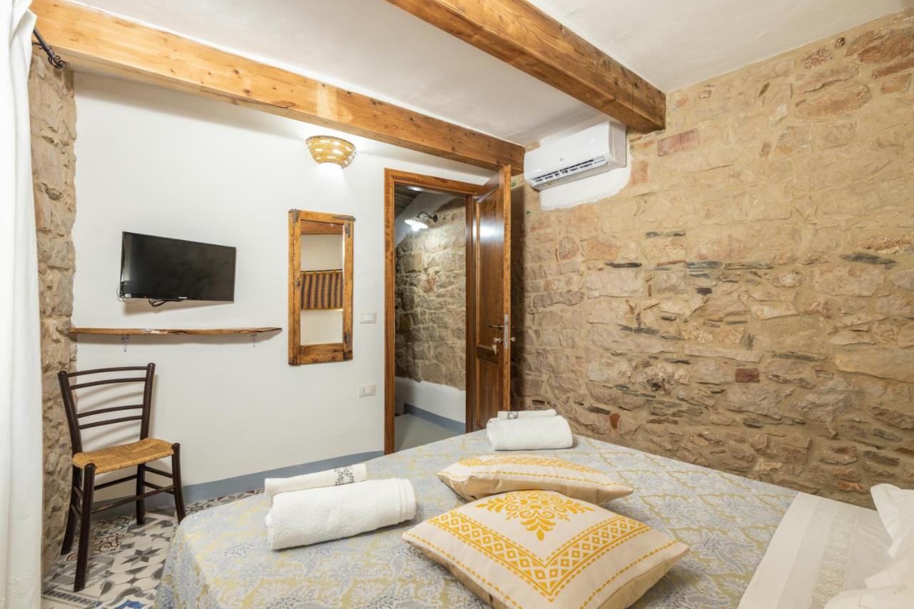 Bed And Terrace Caterina Hotel Baunei Exterior photo